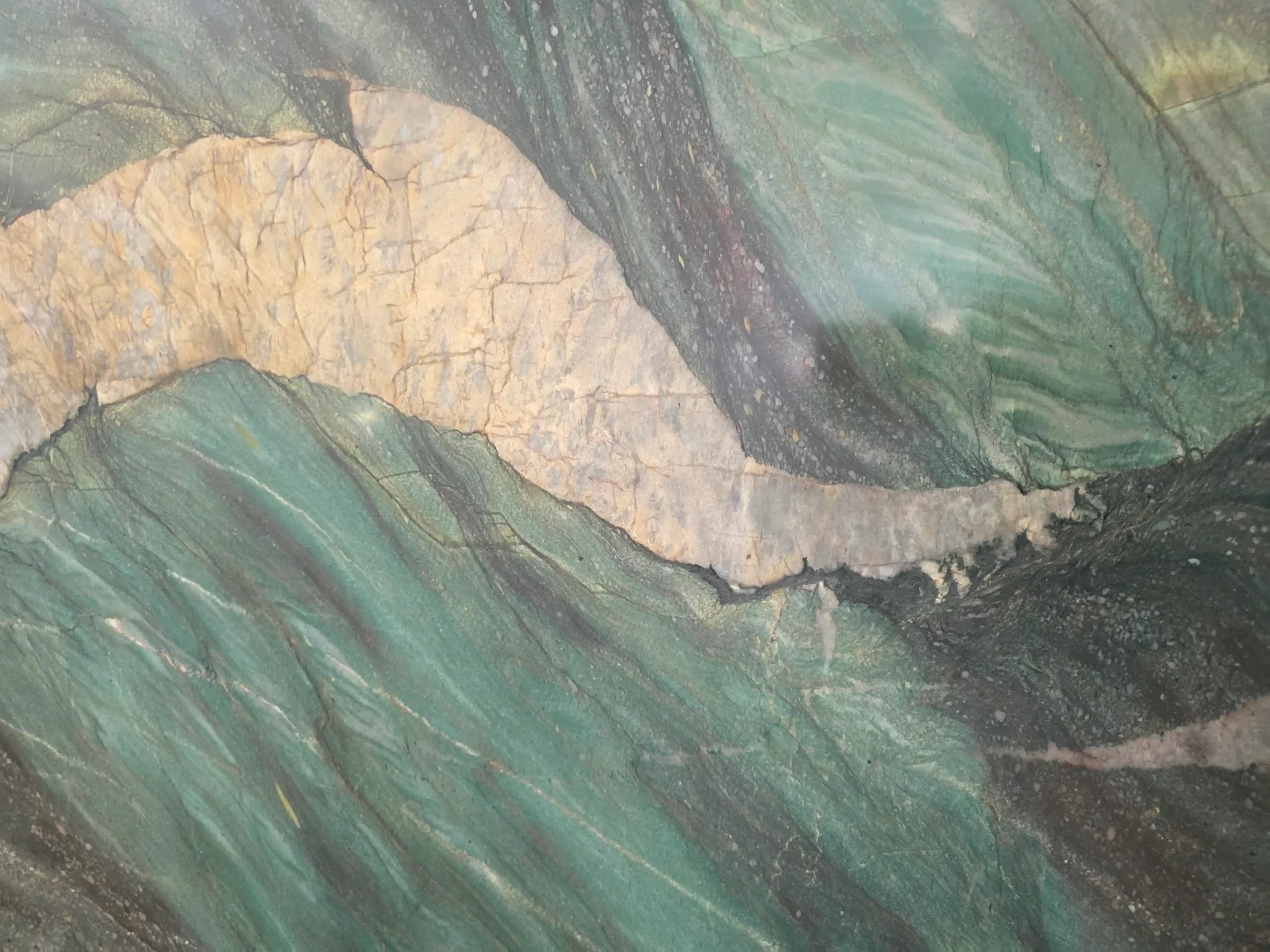 Four Seasons — Quartzite